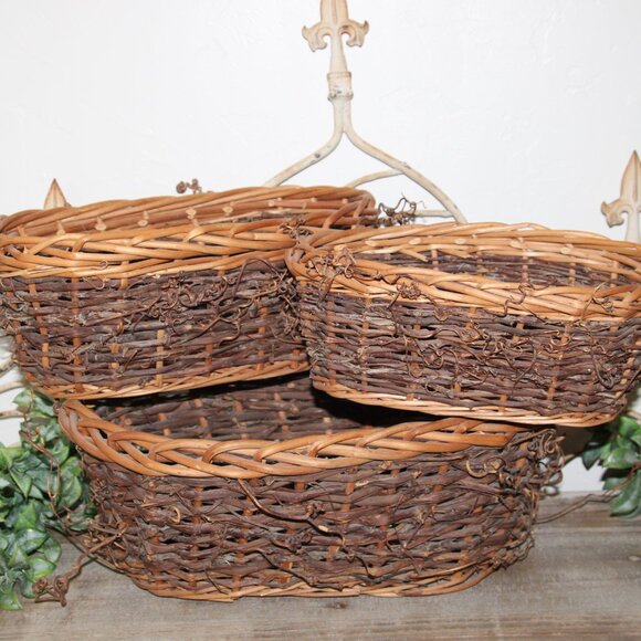 NEW Set of 3 Large Rustic French Country Farmhouse Willow Wicker Nesting Baskets - Picture 3 of 12